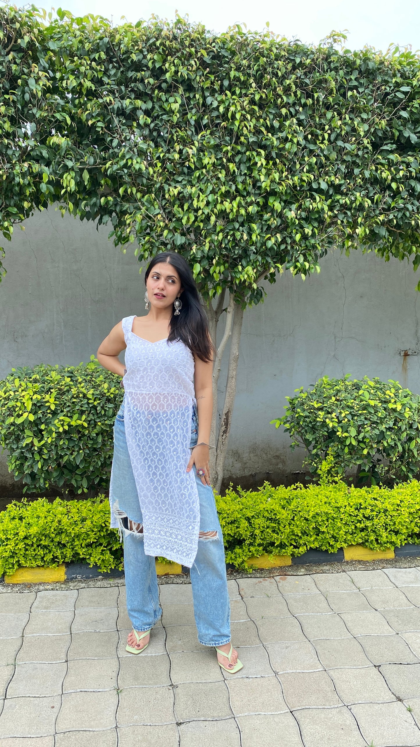White Tie Me Up Chikankari Kurti